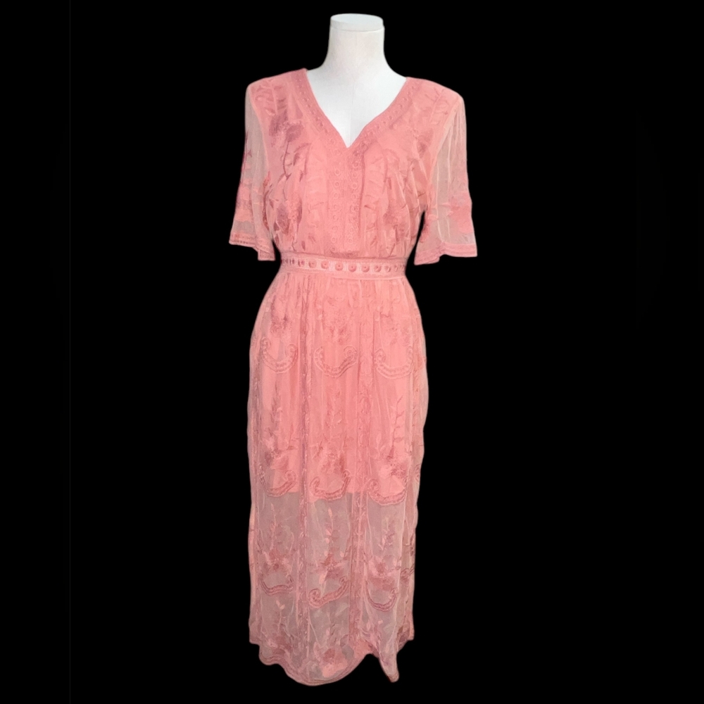 Elegant Coral Empire Waist Lace Dress - Picture 6 of 8